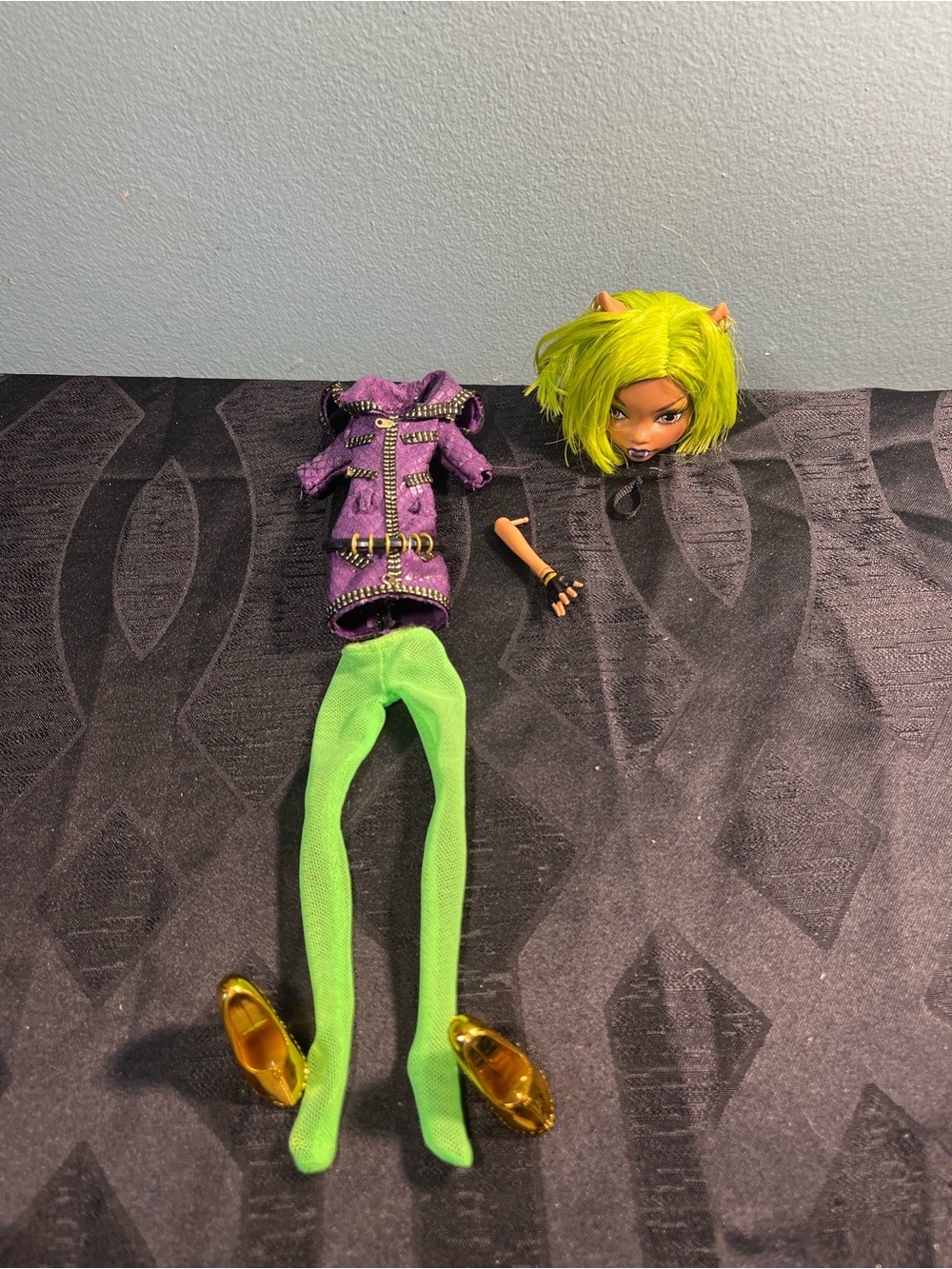 Clawdeen Wolf ~ Dawn of the Dance ~ Head & Fashion Accessories Replacements